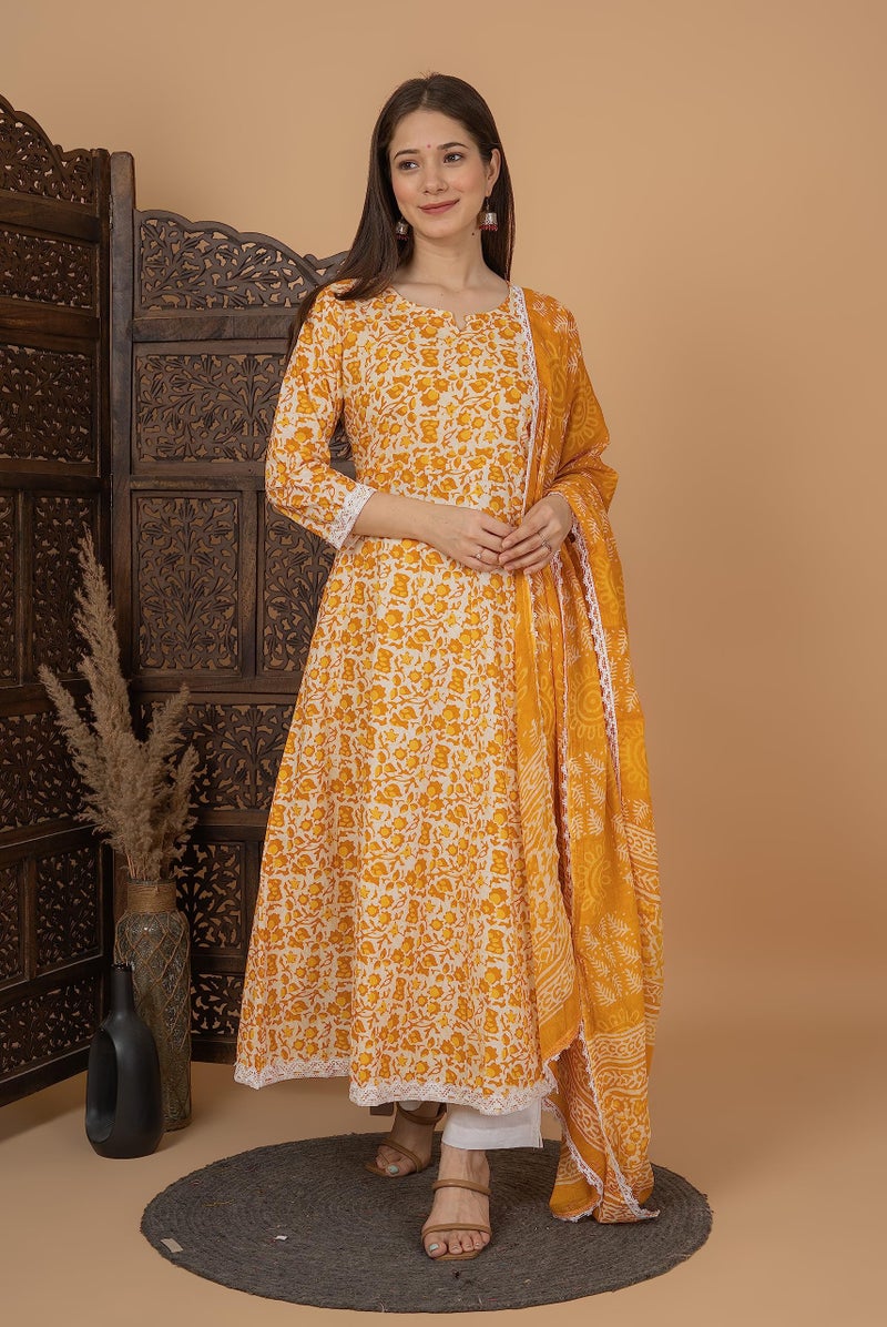 Meera Fab كورتا أناركالي مطبوعة من ميرا فاب للنساء مع بالازو ودوبتة مجموعة صغيرة صفراء - Image 4