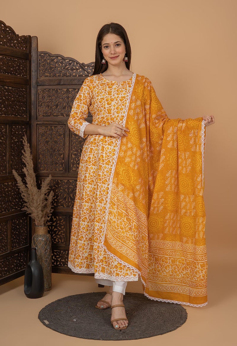 Meera Fab كورتا أناركالي مطبوعة من ميرا فاب للنساء مع بالازو ودوبتة مجموعة صغيرة صفراء - Image 2