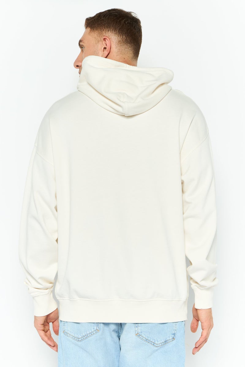 DIESEL سويت شيرت رجالي بأكمام طويلة مع غطاء رأس وطباعة جرافيك، أبيض فاتح - Image 4
