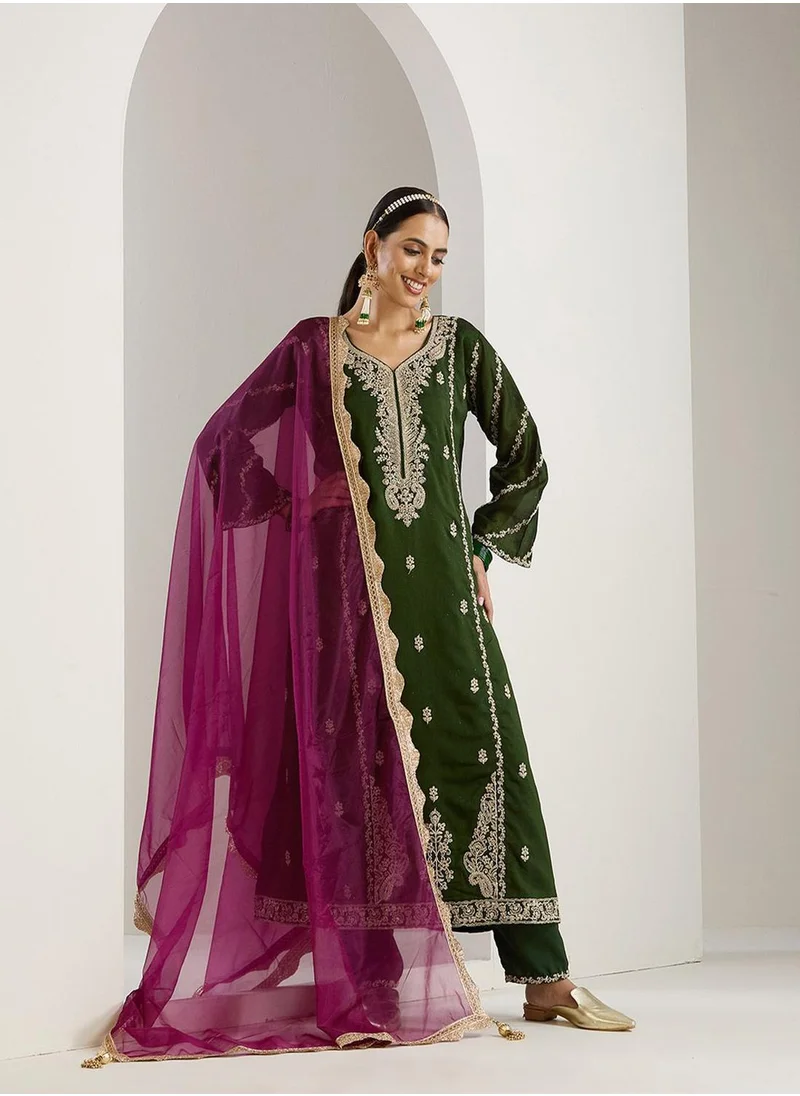 آي شين Women's Green Polyester Blend Printed Tunic Full Length Casual Straight Fit Kurta Set
