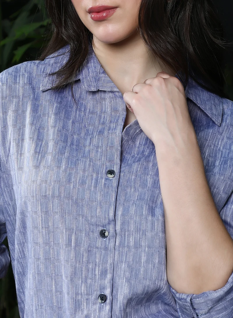 PINACOLADA  Women's Powder Blue Quad-Weave Oversized Shirt | نساء | أكمام طويلة | طبعة هندسية | طوق منتشر | كاجوال كبير الحجم | قميص for Women | Best Price UAE