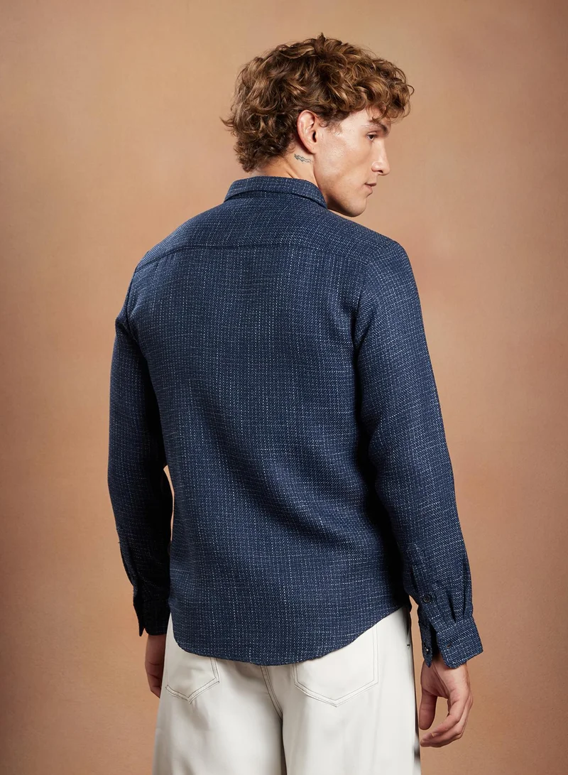 Campus Sutra Campus Sutra Men's Indigo Blue Grid-Weave Regular Shirt For Casual Wear | Spread Collar | Long Cuffed Sleeves | Button Closure | Shirt Crafted With Comfort Fit For Everyday Wear