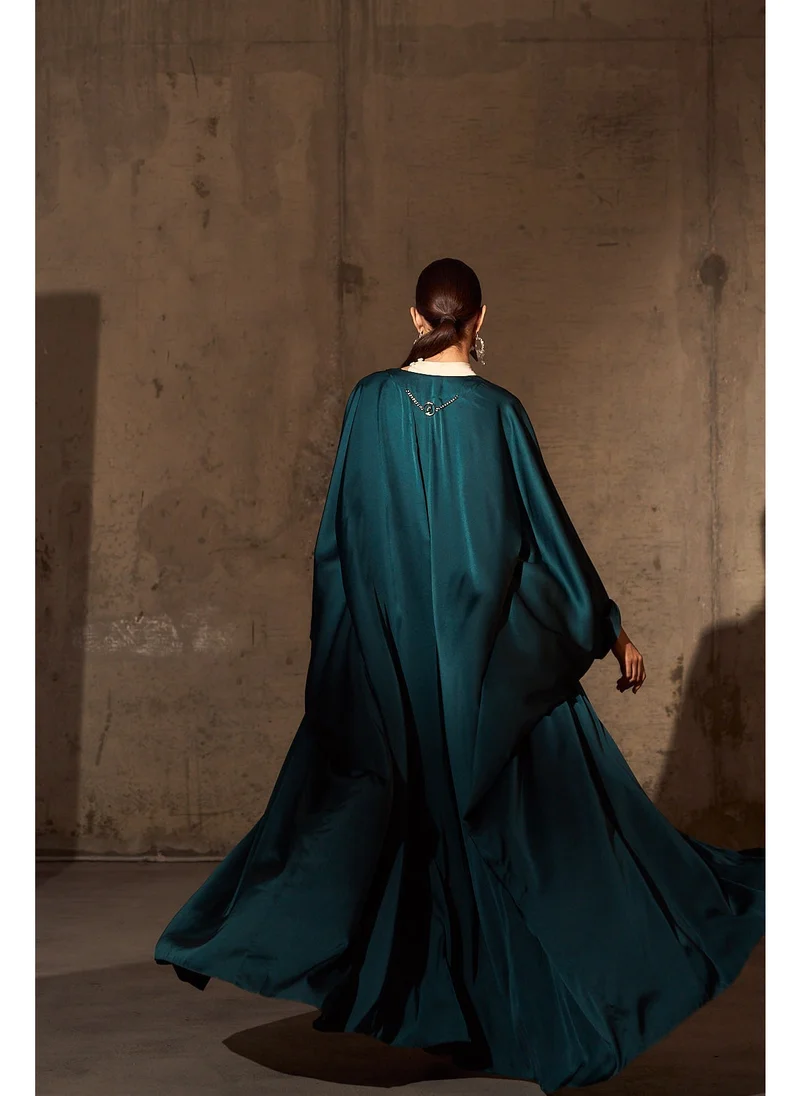 Esmira Usdabaeva Abaya SILK