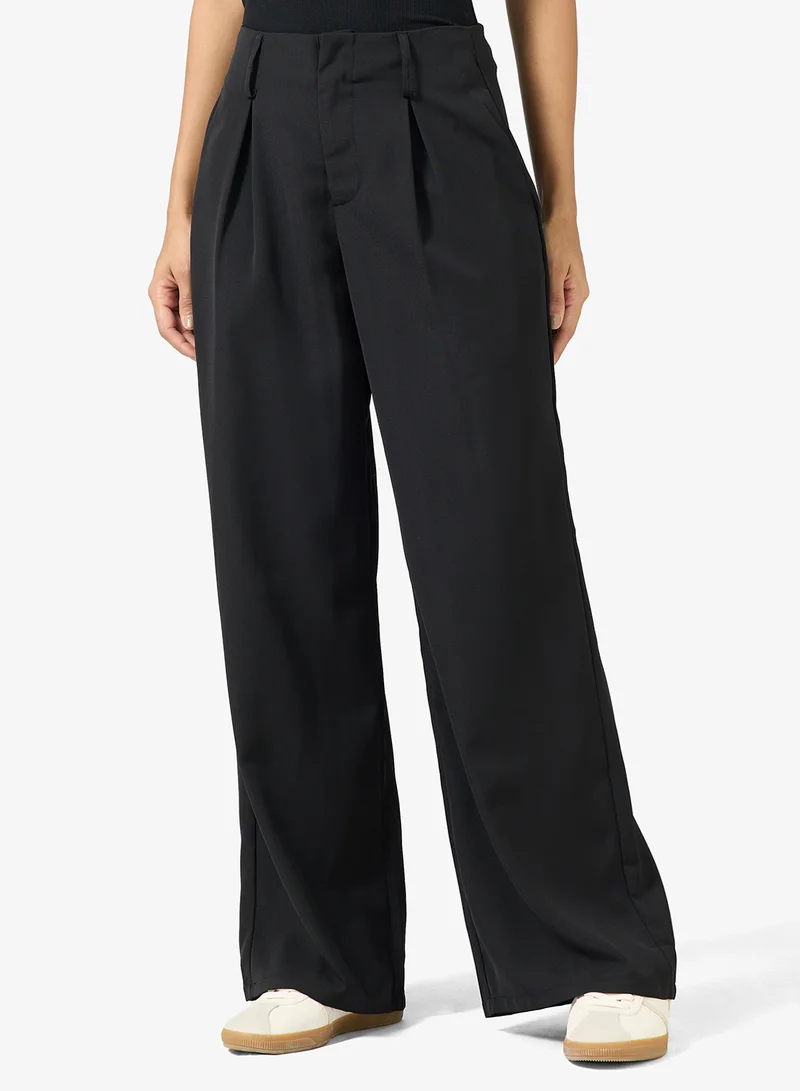 Ginger Tailored Straight Fit Pants
