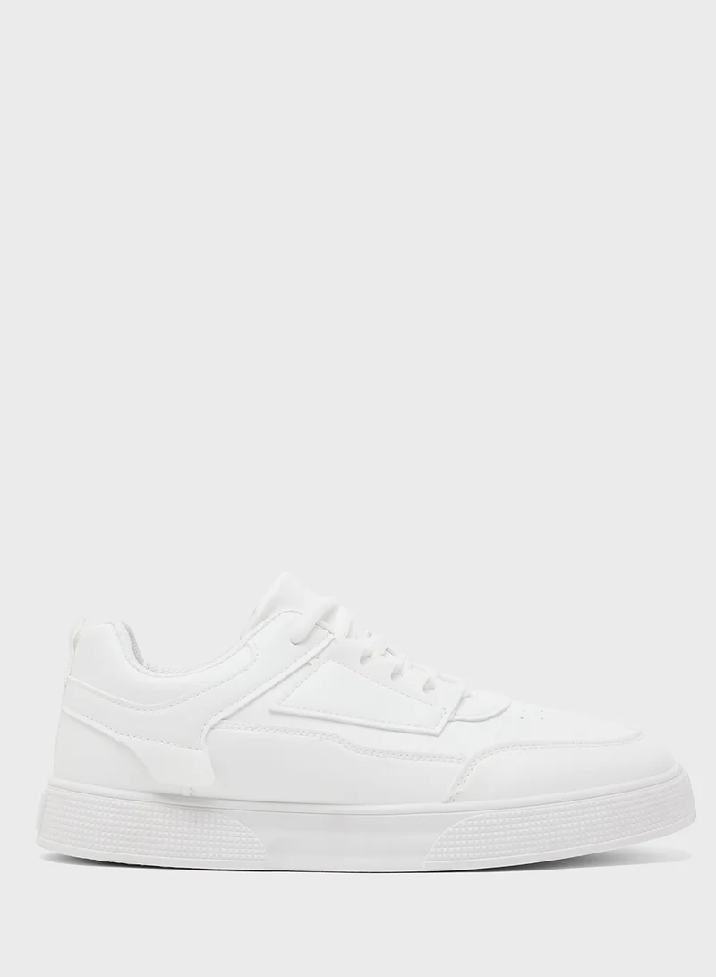 Seventy Five Casual Sneakers