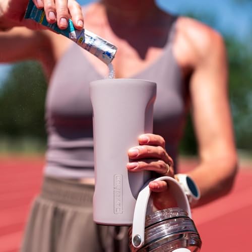 BrÃ¼Mate BrüMate MultiShaker Blender Shaker Bottle | 100% Leakproof Insulated Stainless Steel | Pre Workout and Protein Shaker Bottle for the Gym | 26oz (Matte Black) - Image 2