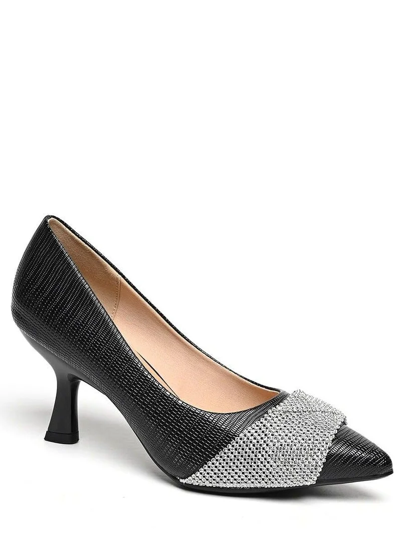 كابلي حذاء بكعب مزين بالكريستال بتصميم أنيق