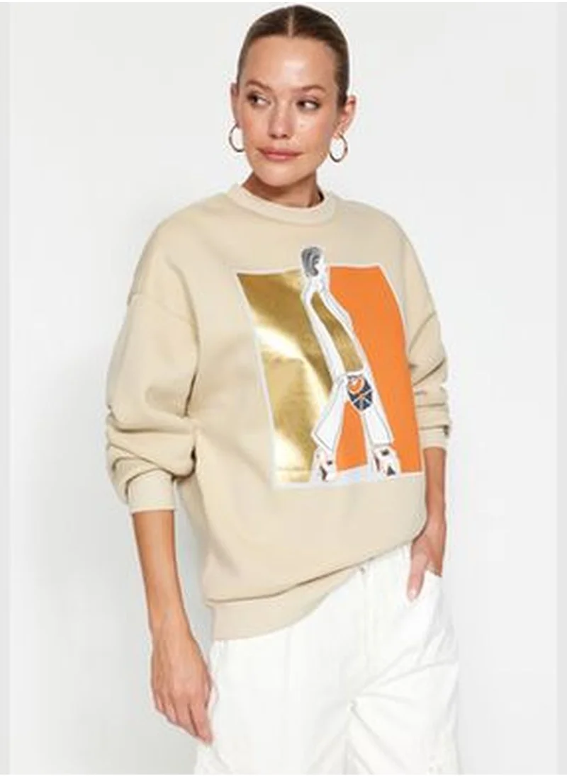 trendyol Stone Foil Printed Thick Fleece Inside Crew Neck Oversized Knitted Sweatshirt TWOAW24SW00132.