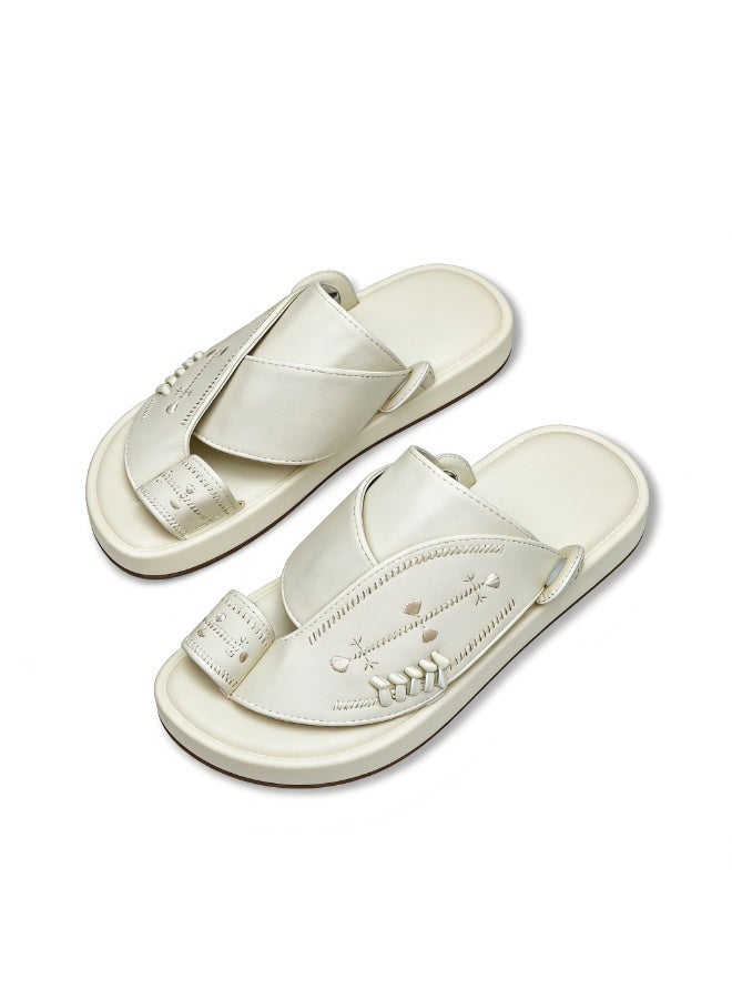 Men's Flat And Comfortable Slippers In The Arabic Style, Casual Slippers That Are Easy To Wear, Hand-Embroidered Slippers With A Unique Design. - Image 1