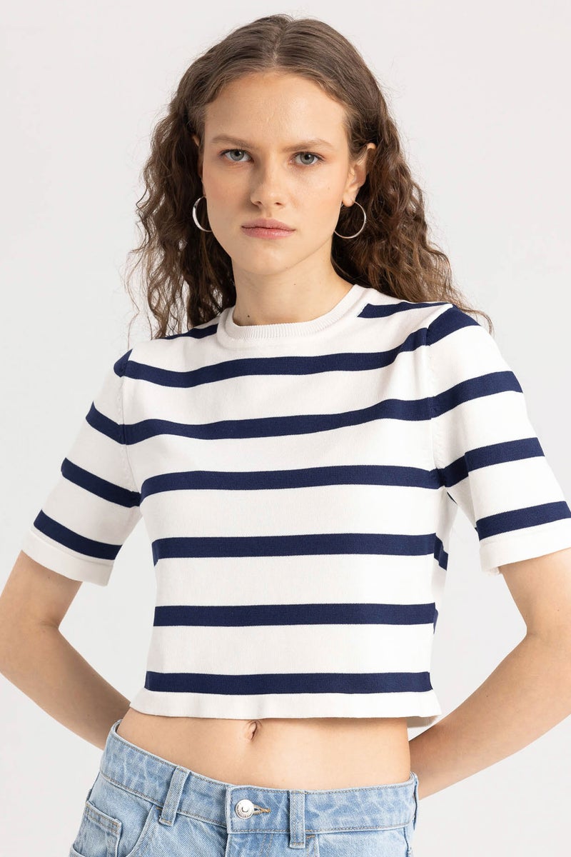 DeFacto Woman Fitted Crew Neck Striped Short Sleeve Pullover - Image 1