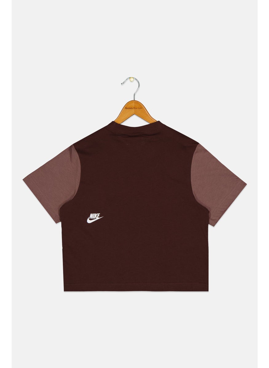 Nike Kids Boy Sportswear Fit Short Sleeves Outdoor T-Shirt, Multicolor  - Image 2