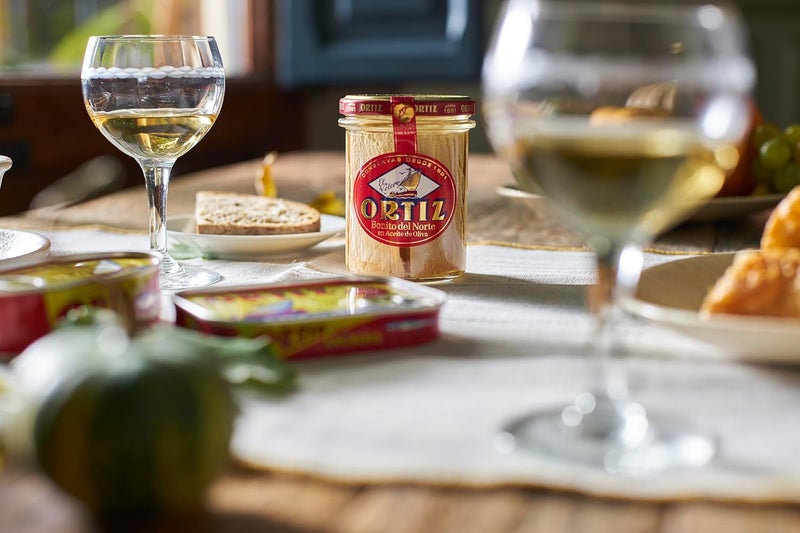 Ortiz White Tuna in Olive Oil - Fresh and Tender Spanish Wild Caught Tuna, 7.76oz Glass Jar - Image 3