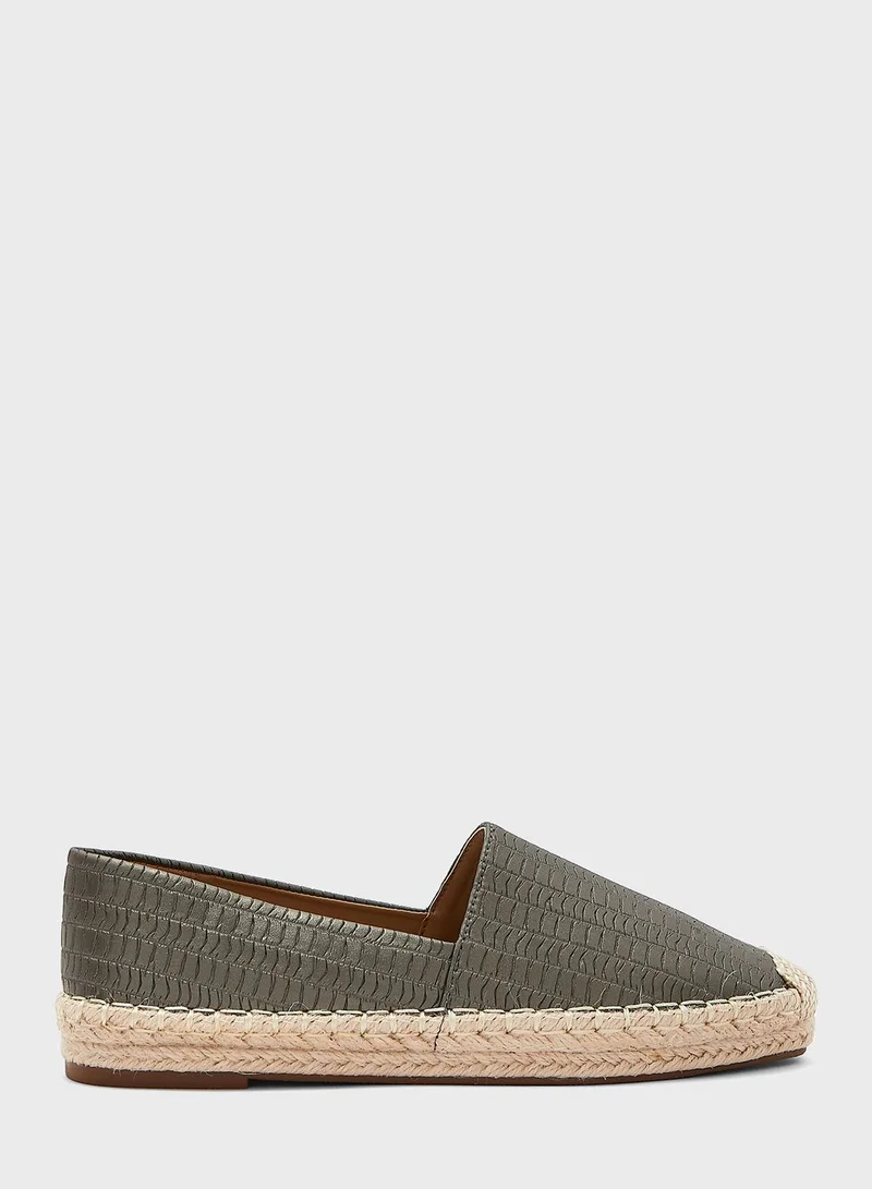 جينجر Textured Flat Espadrille
