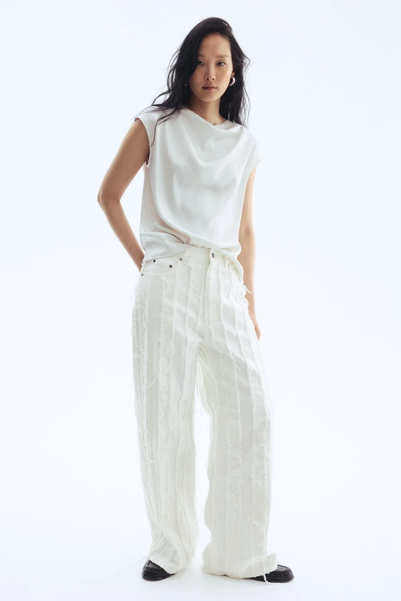 اتش اند ام جينز بحواف مهترئة