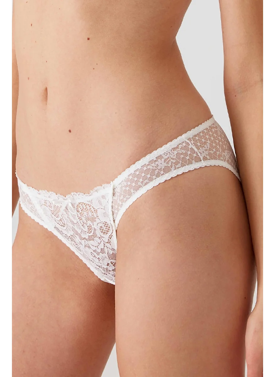 بيير كاردان 4030 Isabella Lace Bra Set