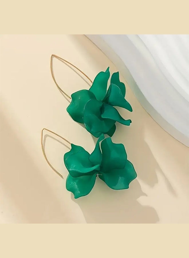 Ready For Chai Elegant Green Floral Petal Dangle Earrings - Chic Long Splicing Flower Design with Zinc Alloy Hooks, Perfect for Daily Wear & Gifting - Image 1