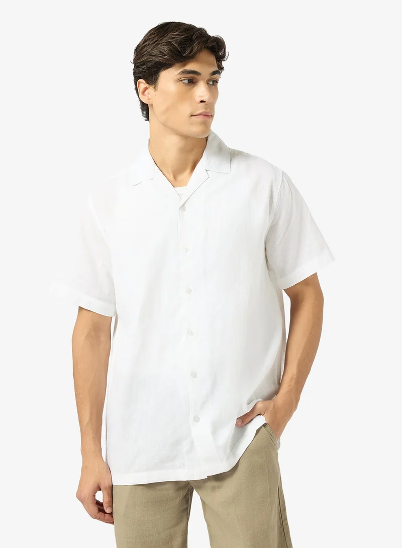ريبلز مع نمشي Mens Linen Blend Resort Collar Shirt