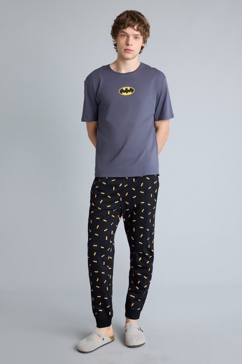 DeFacto Grey Man 2 piece Regular Fit Batman Licenced Pajama Set Casual - Image 2