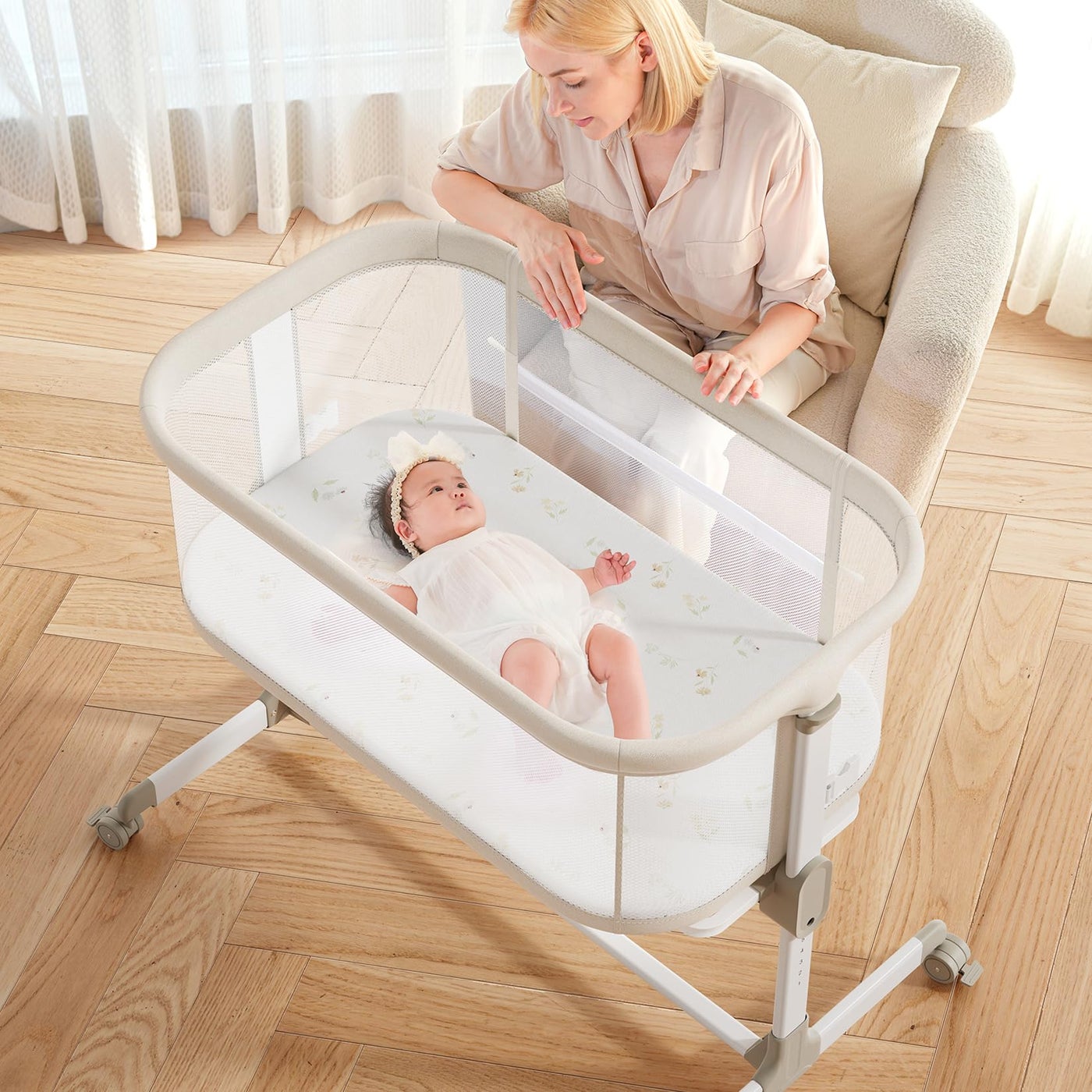 Fodoss Baby Bassinets Bedside Sleeper All Mesh Bedside Bassinet with Wheels 7 Height Adjustable Baby Bassinet for Infants Beige