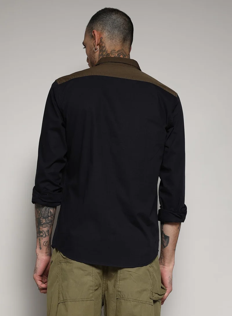 Campus Sutra Men's Navy Blue & Olive Green Contrast Panel Shirt