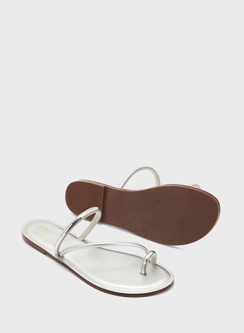 ايلا صندل مسطح بأصابع - Image 4