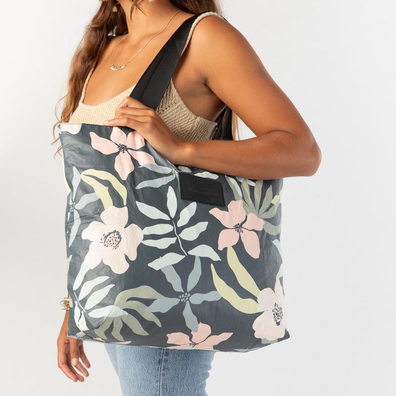 ALOHA Collection Day Tripper Tote Bag - Flora in Eve - Image 2