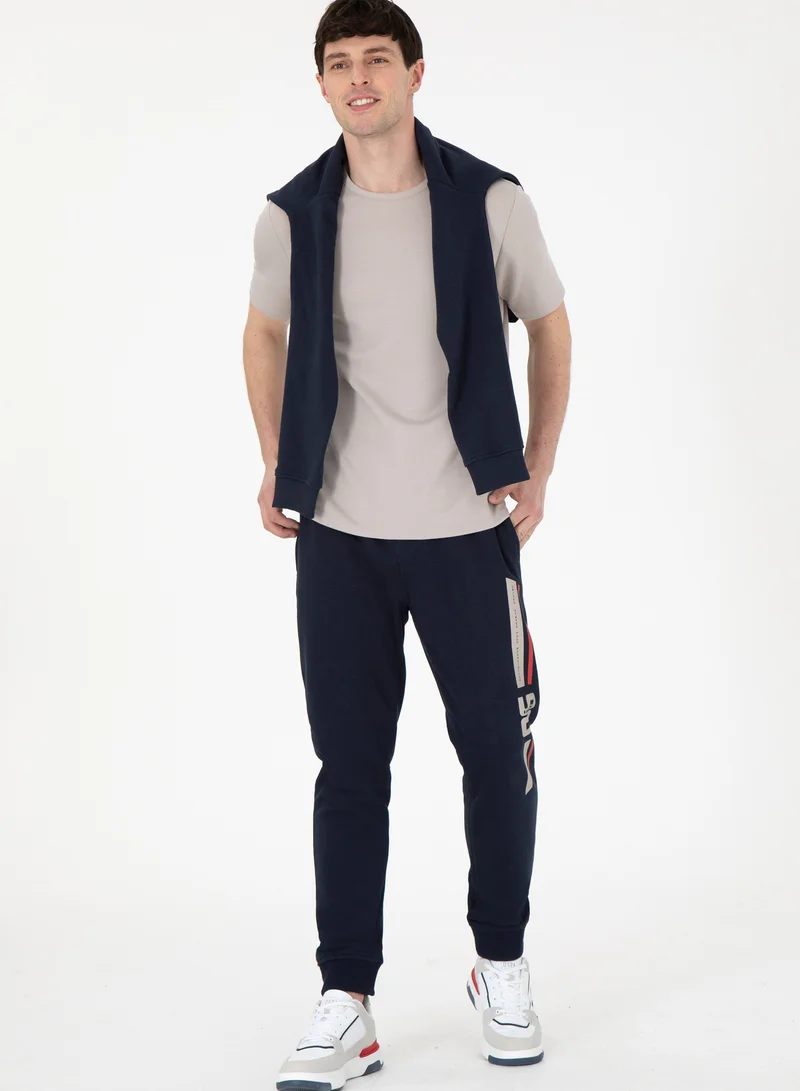 U.S. Polo Assn. Men's Graphic Print Regular Fit Knit Joggers