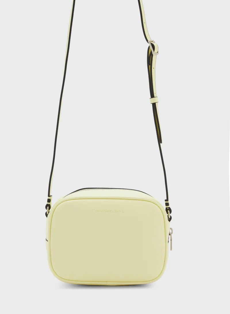 Calvin Klein Jeans Sculpted Camera Bag
