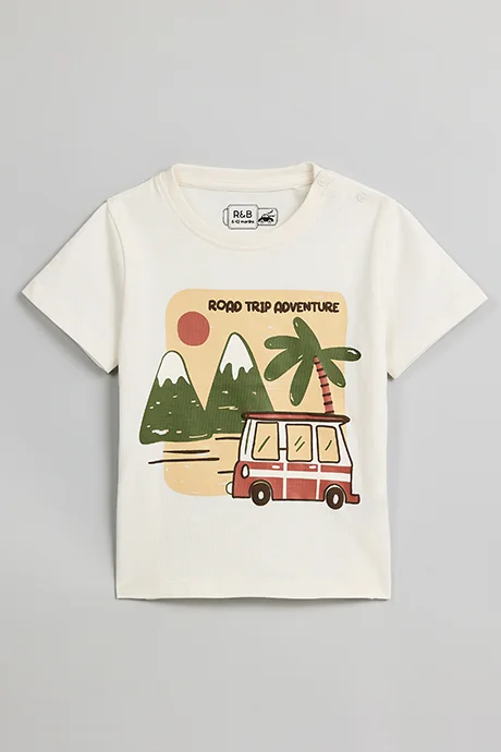 أر أند بي Graphic Print T-Shirt with Crew Neck and Short Sleeves