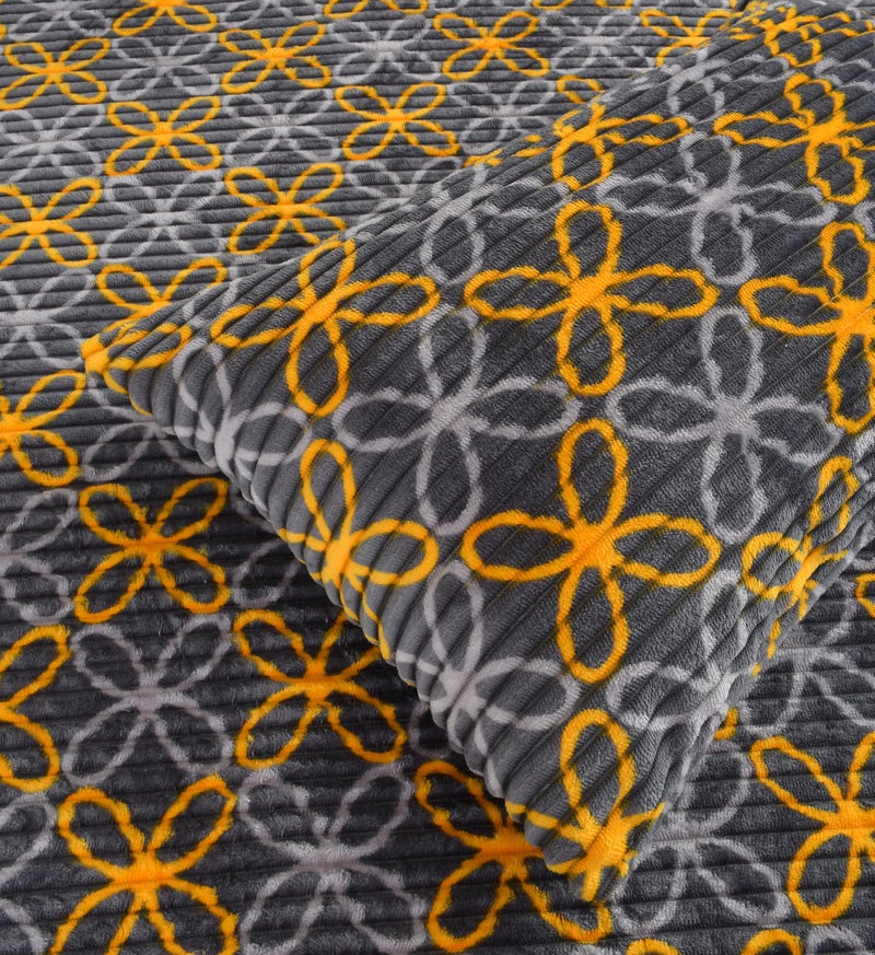 KAWI 350 TC Velvet Pencil Print Warm Flannel Double Bed Elastic Fitted Fleece King Size Bedsheet with 2 Zipper Pillow Cover (72"x78" up to 10" Inch Mattress Size) - Black & Yellow Colour - Image 5