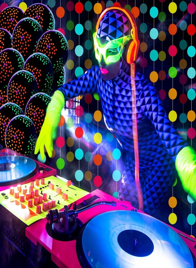 سكايليتي مجموعة لوازم حفلات سكايليتي المضيئة في الظلام، تتضمن 98.4 قدم من شريط الإضاءة السوداء المضيء (6 لفات)، و14.4 قدم من شرائط النيون، و25 قطعة من بالونات الفلورسنت المزخرفة (بنقاط مرحة). - Image 2