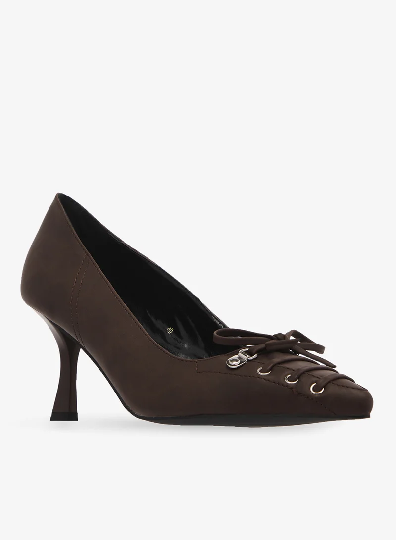 Ginger Mid Heel Pumps With Lace Detailing