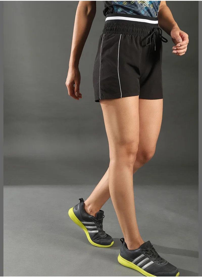 Campus Sutra Elasticated waist shorts