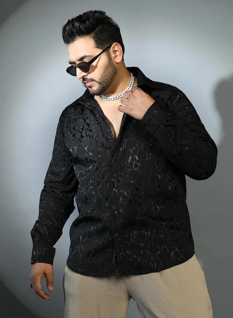 انستافاب بلس قميص رجالي مقاس كبير أسود روز تكتيل بياقة ممتدة وأكمام طويلة بأزرار