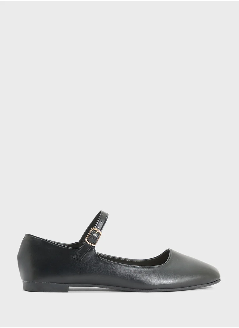ايلا Classic Mary Jane Ballerina Flat
