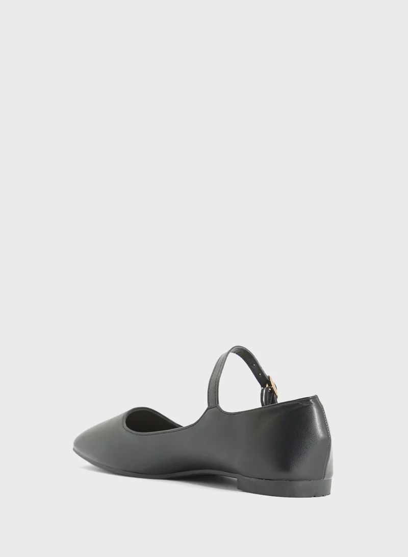 Savannah Collection Classic Mary Jane Ballerina Flat