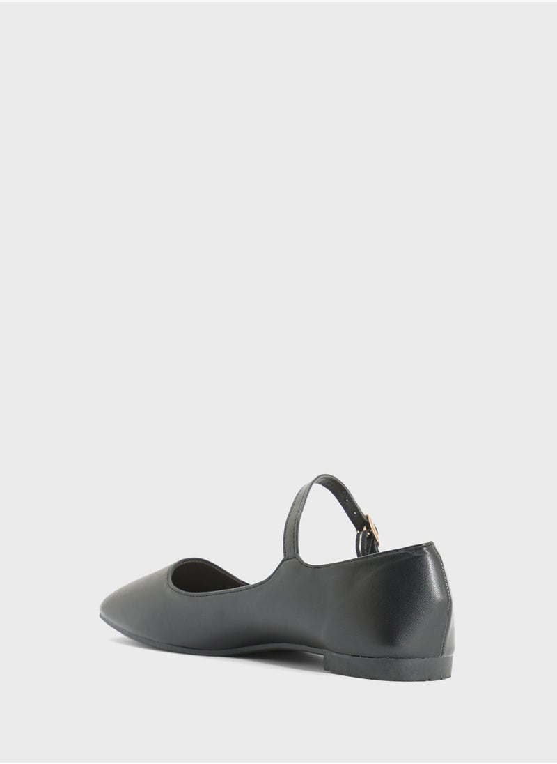 Savannah Collection Classic Mary Jane Ballerina Flat  - Image 3