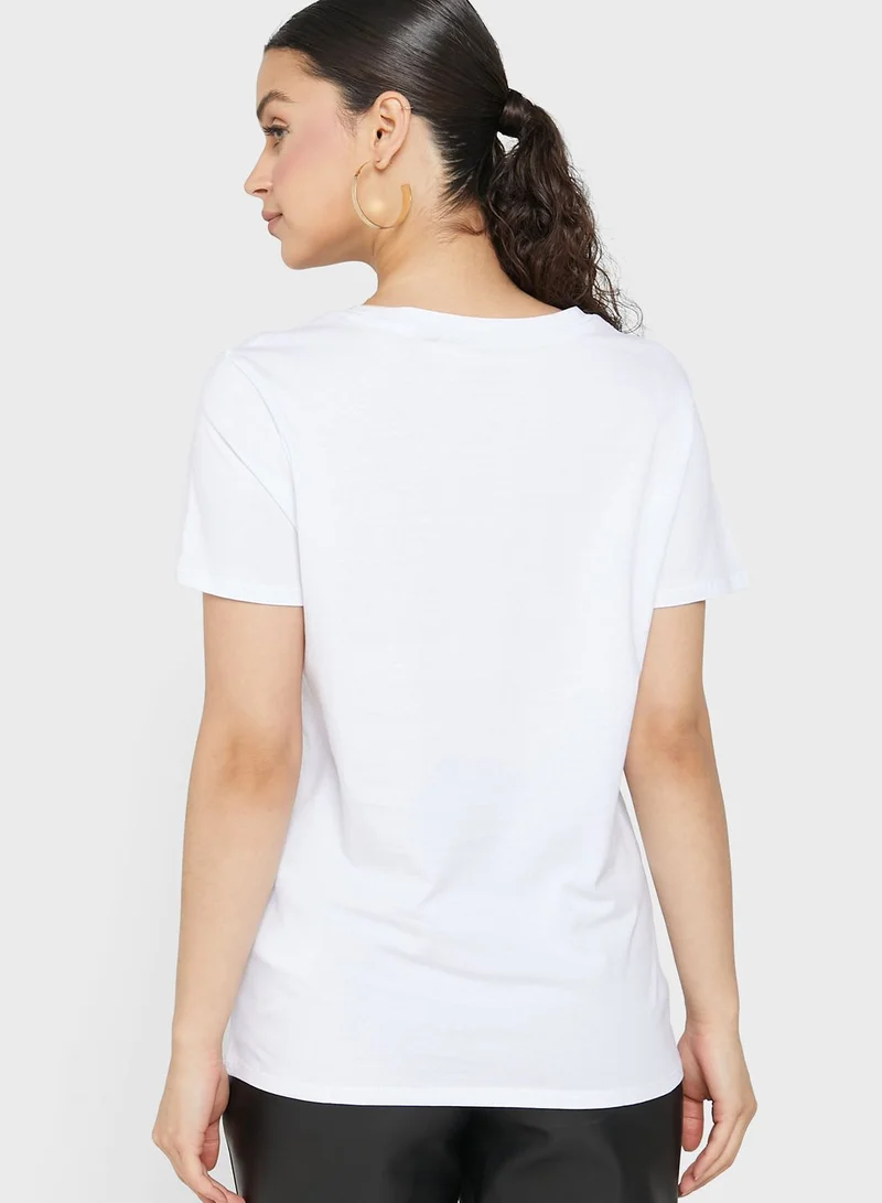 GUESS Crew Neck Graphic T-Shirt