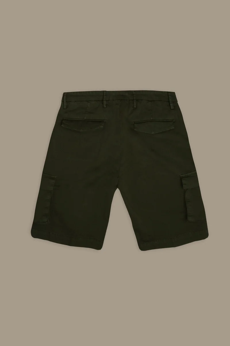 Doppelganger Green Cargo bermuda twill cotton fabbric - Military for Men | Best Price UAE