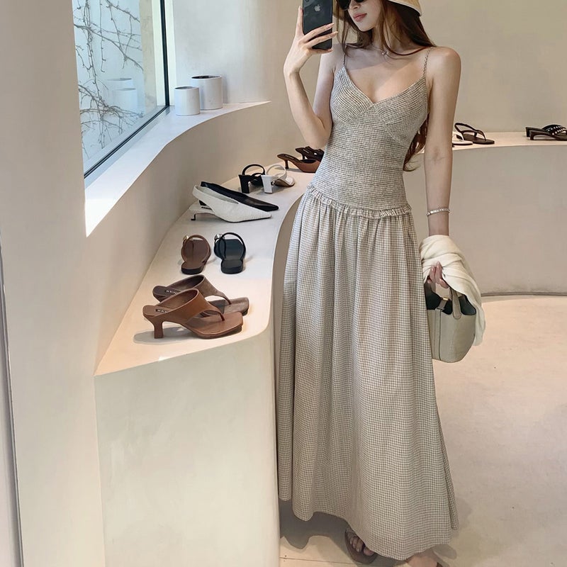 Women's Checkered V-Neck Sleeveless Maxi Dress - Image 2