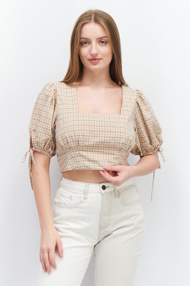 Fashion Union بلوزة نسائية بأكمام قصيرة وياقة مربعة بنمط نافذة، خوخي - Image 1