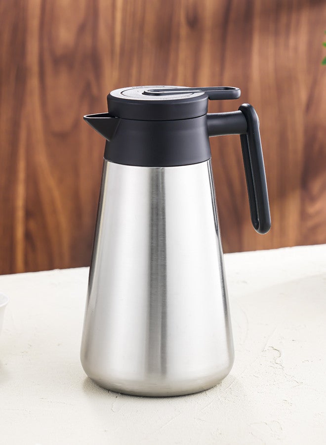 Trust Double Wall Stainless Steel Tea/Coffee Flask 1L Silver/Black, 18-8 Stainless Steel - Image 3