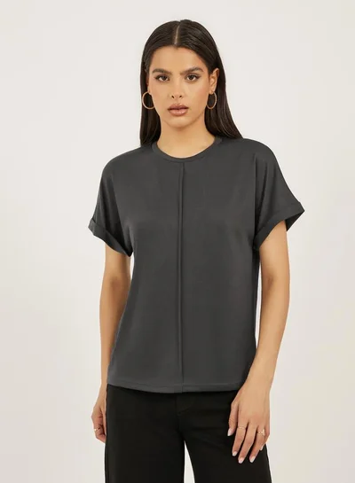 ستايلي تيشيرت بياقة دائرية بقصة عادية