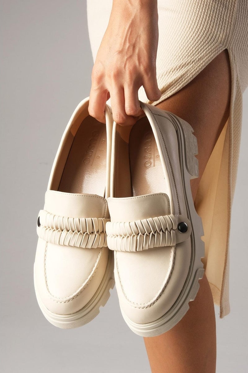 Mio Gusto Judi Beige Thick Soled Women's Loafer Shoes  - Image 2