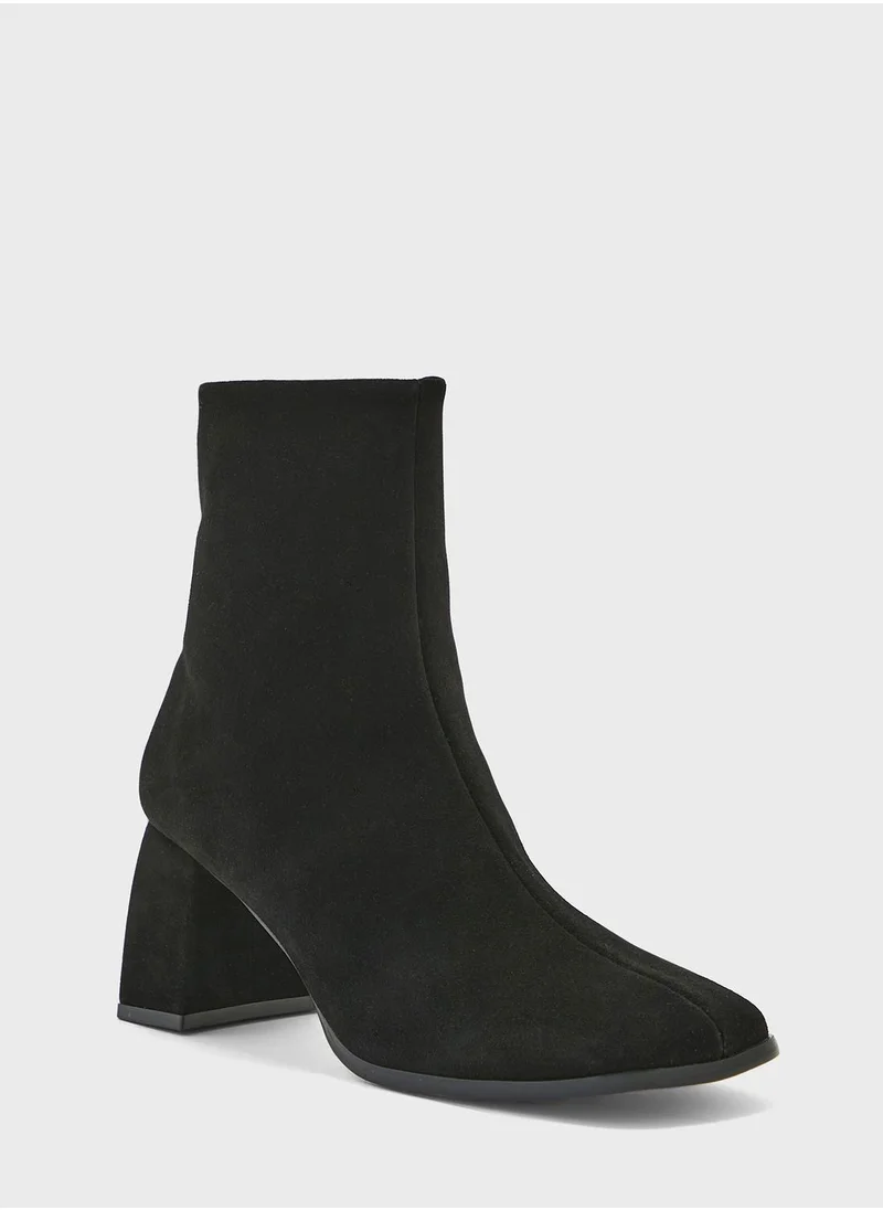 TOPSHOP Nina Flared Ankle Boots