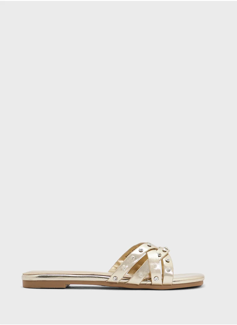 جينجر Studded Flat Sandal
