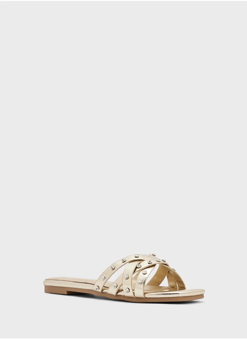 جينجر Studded Flat Sandal