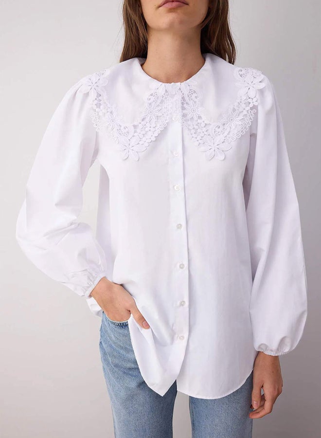 trendyol White Regular Terrycotton Plain Woven Collar with Lace Detail Hijab Shirt - Image 3