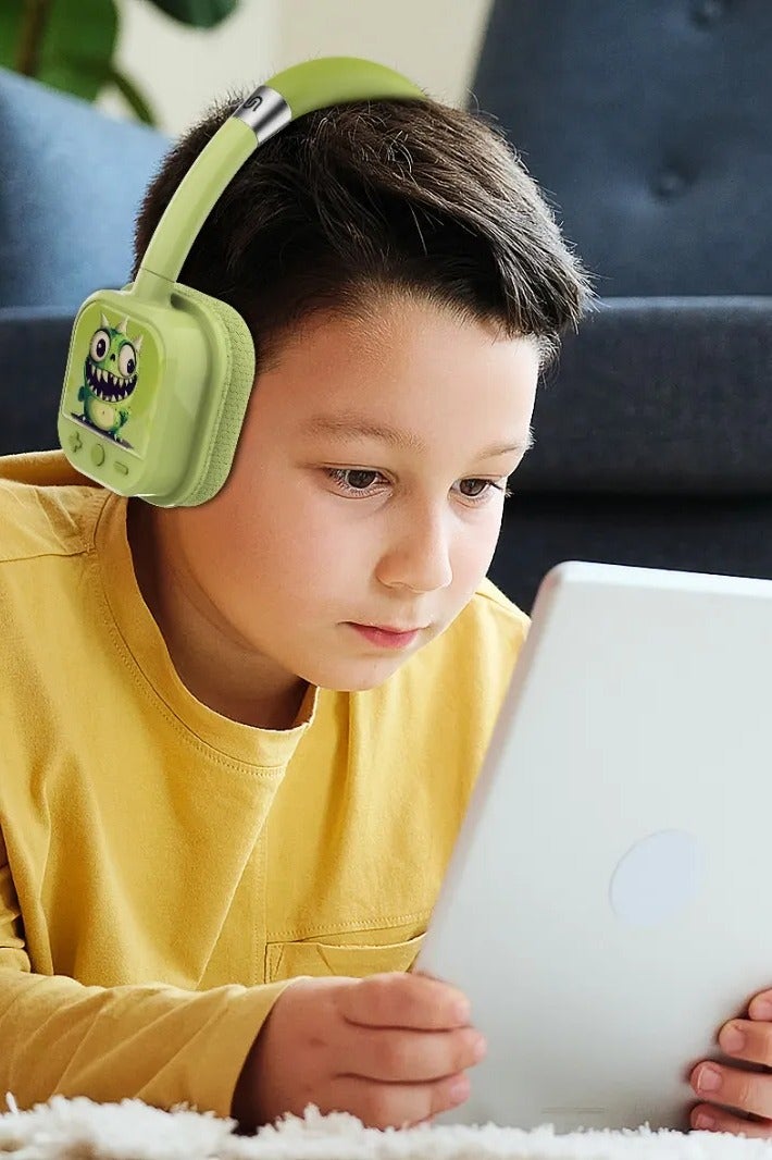Porodo Soundtec Yotowave Kids Wireless Headphone with Soft & Breathable Cushion and Safe Volume Limit / 25H Playtime / V5.4 Bluetooth / Crisp & Gentle Audio / Skin Friendly Material /On Ear Headphone for Boys-Green - Image 3
