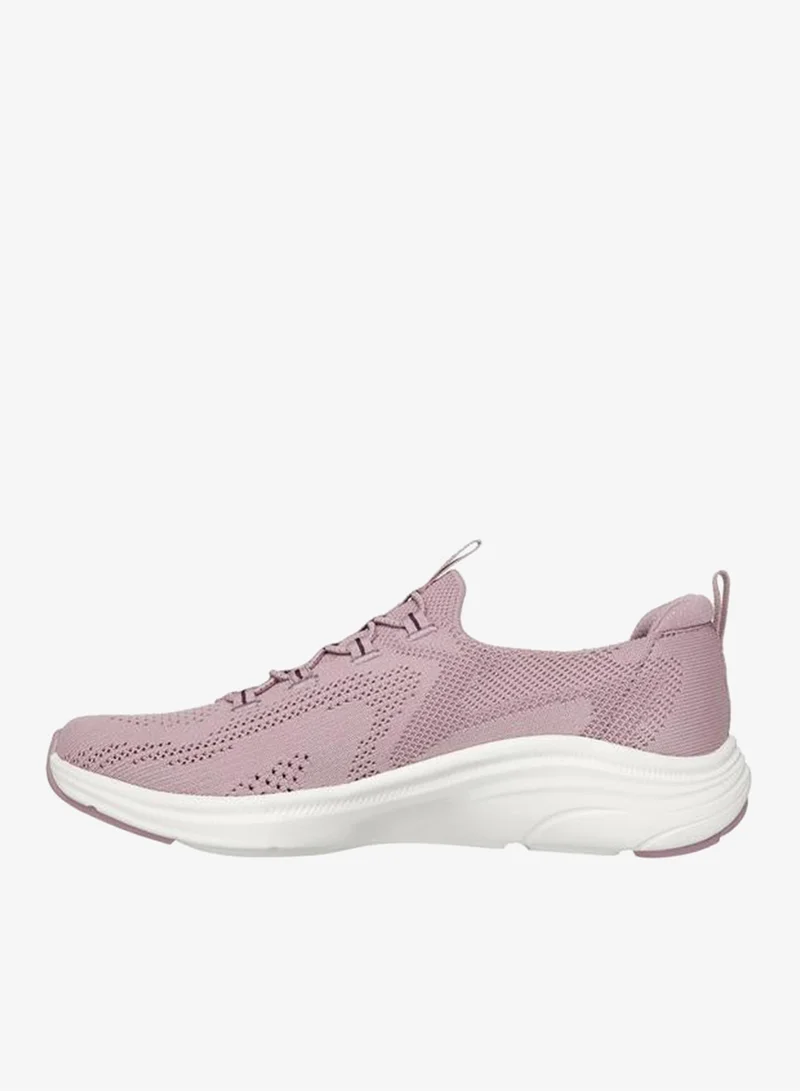 SKECHERS Women's D LUX COMFORT 2.0 Slip-On Sports Shoes